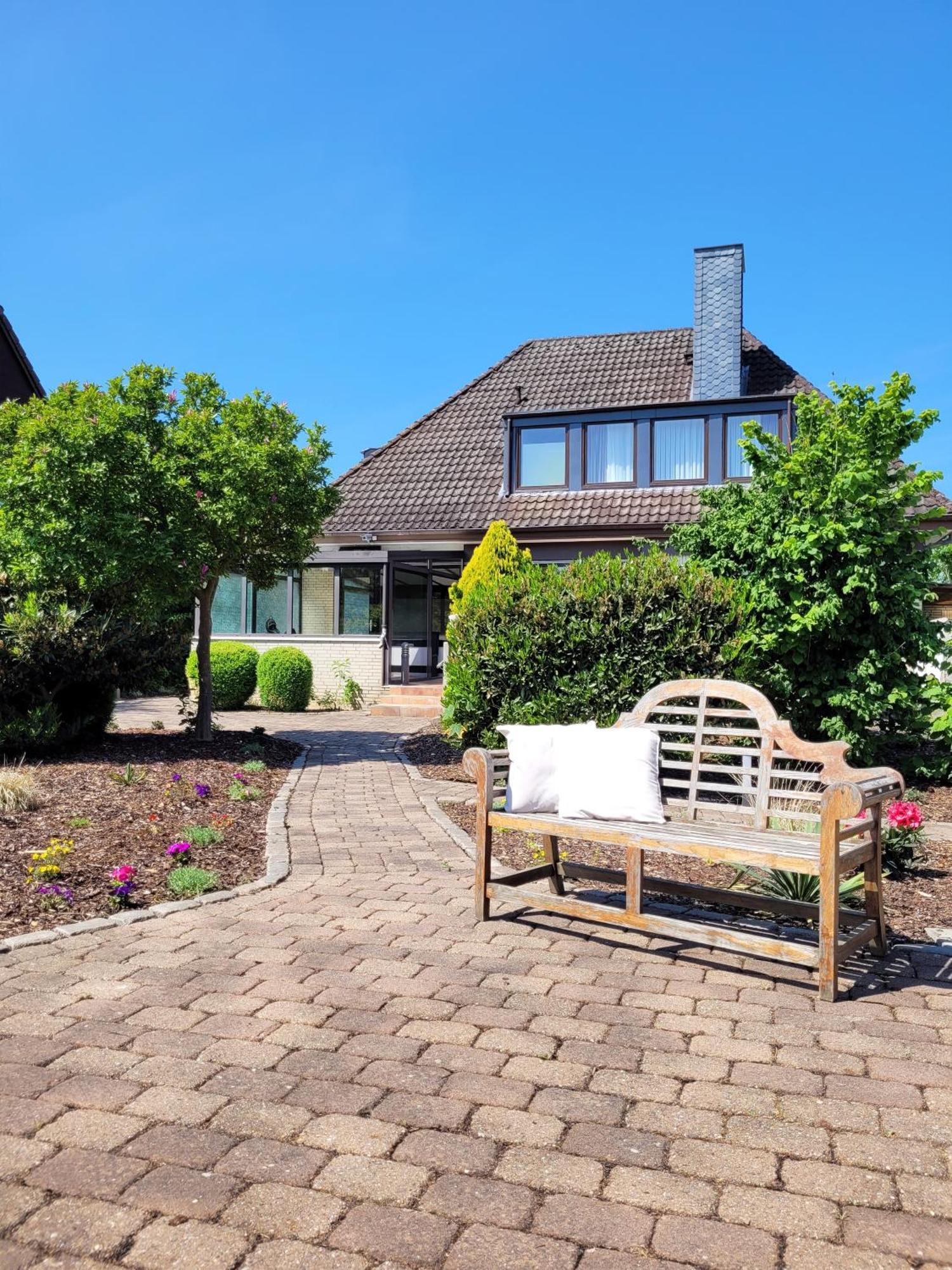 Strandnahe Moderne Ferienwohnung mit Garten Scharbeutz Exterior photo